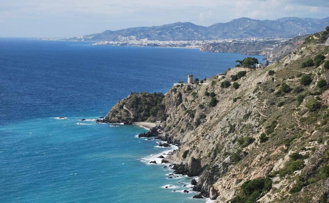 Contract for management of access to MaroCerro Gordo cliffs out to